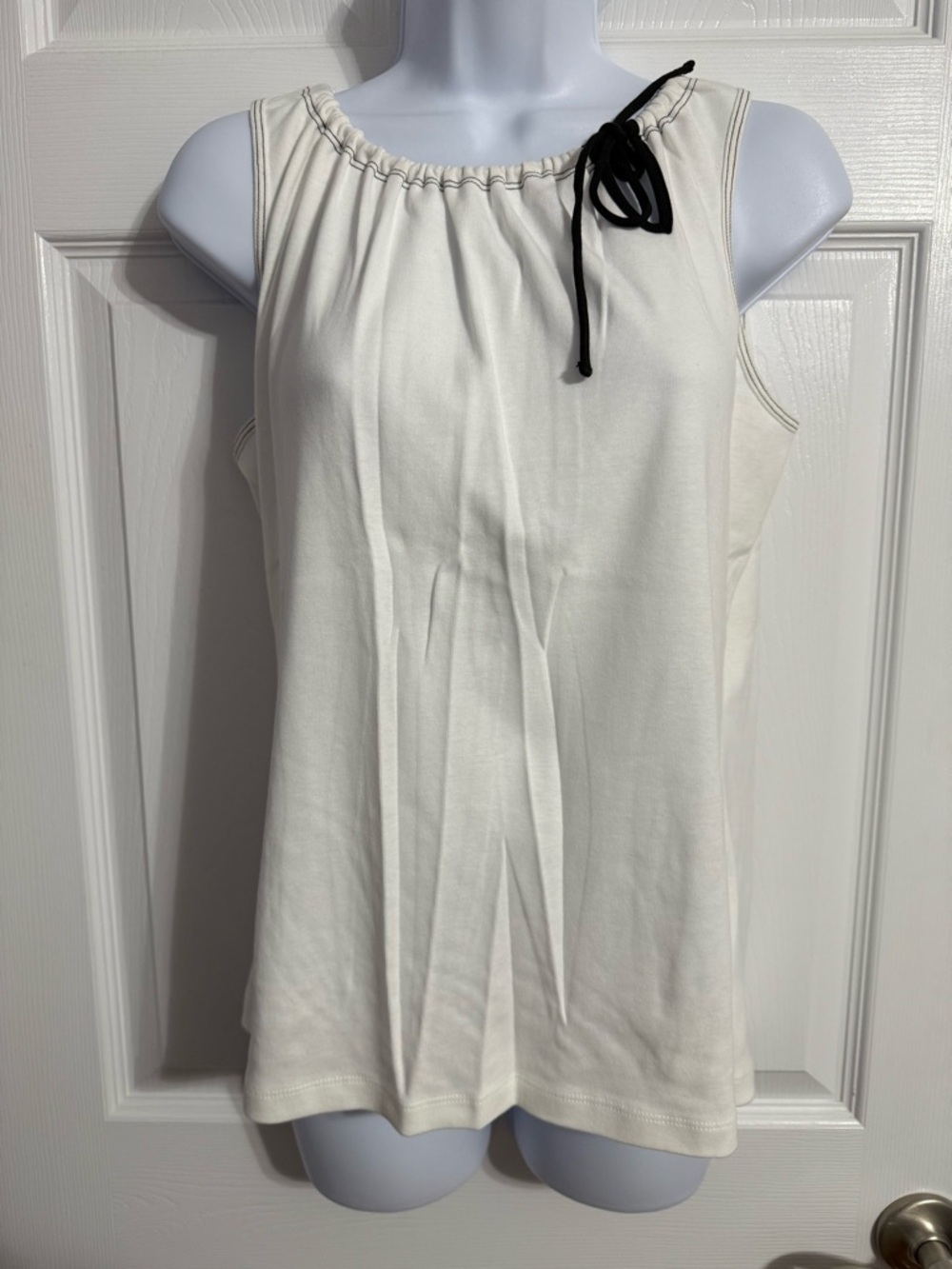Sleeveless creamy white Tank Top with Black Tie Accent